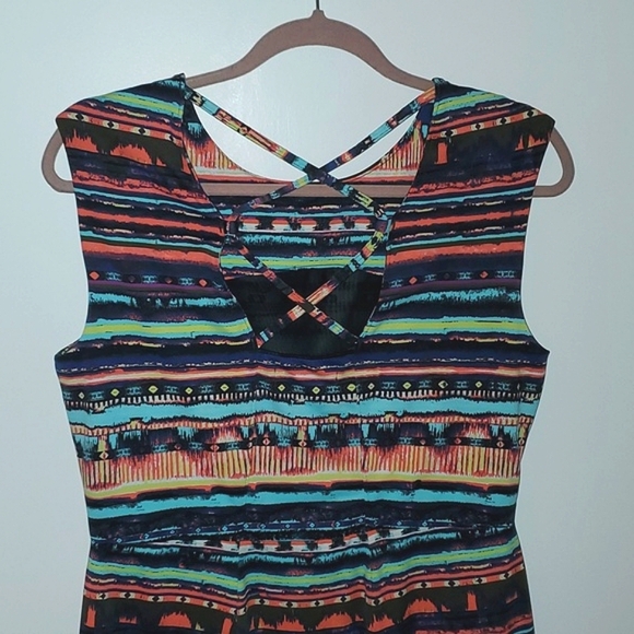 Title Nine Multicolor Stripe Hillary Sassy Back Dress Size Medium - Picture 9 of 12